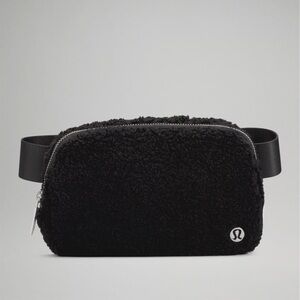 Lululemon Black Sherpa Fleece Fanny Pack Belt Bag Cozy Teddy Crossbody